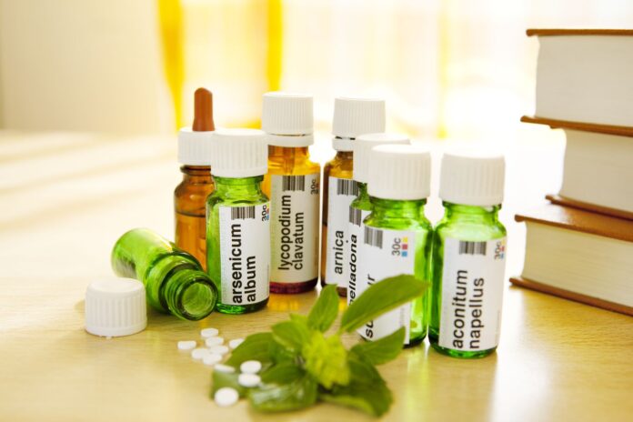 THERAPEUTIC MANAGEMENT OF VARIOUS DISEASES OF DOGS & CATS WITH  HOMEOPATHIC REMEDIES 